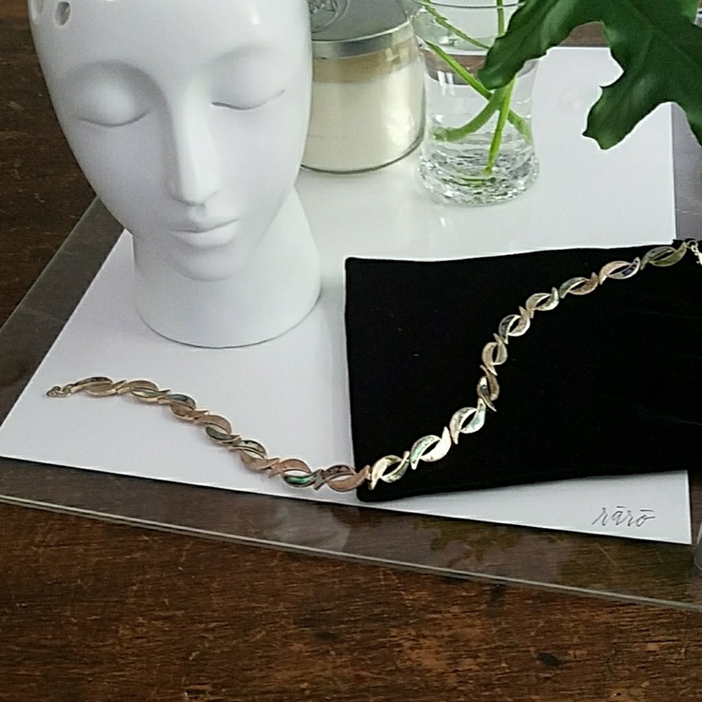 CLEARANCE Sterling silver/mother of pearl necklace